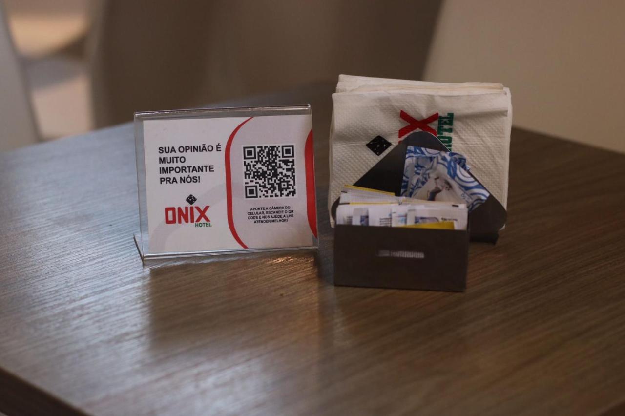 Onix Hotel Aeroporto Лауру-ди-Фрейтас Экстерьер фото