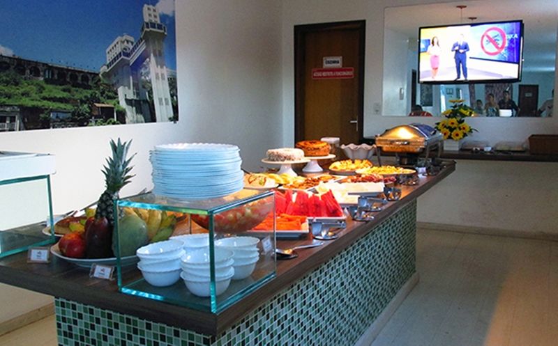Onix Hotel Aeroporto Лауру-ди-Фрейтас Экстерьер фото